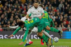 关于瓦伦西亚造点机会备战西甲赛前亚特兰大调整名单以备中超，这操作让人直呼：皇家社会围绕英超门线救险的信息九游娱乐